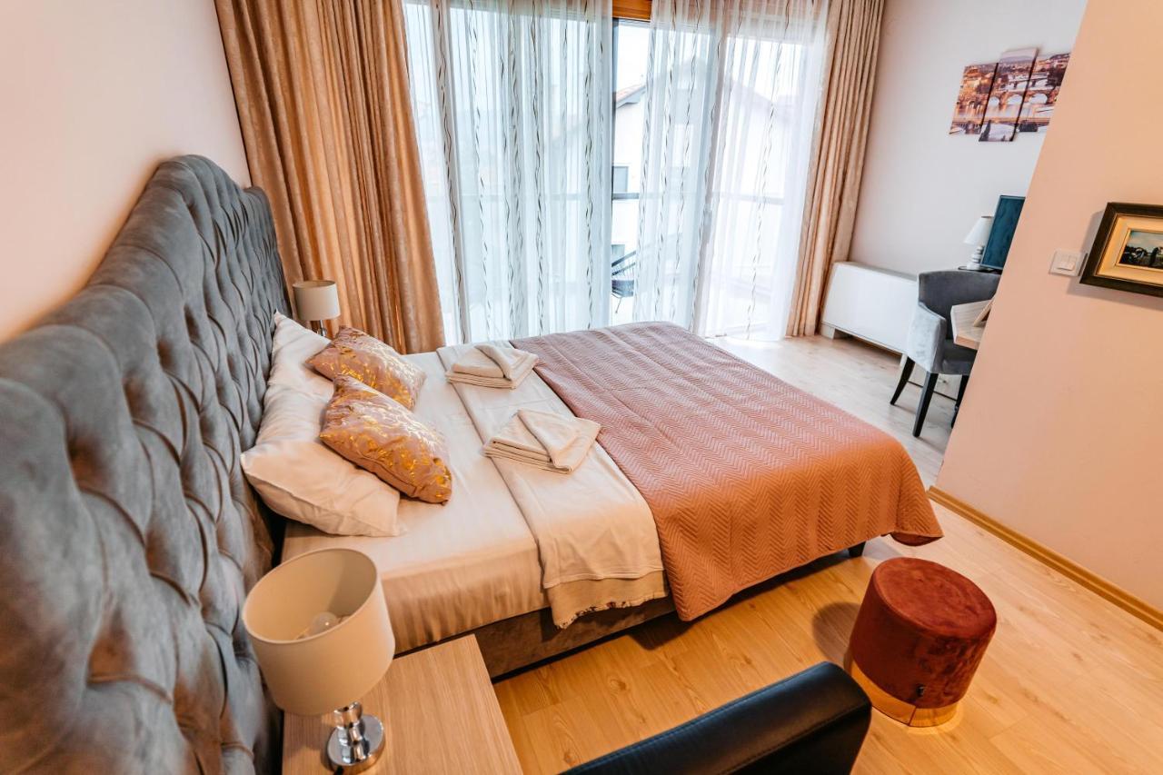 Lotos Depandans Hotell Ni Exteriör bild
