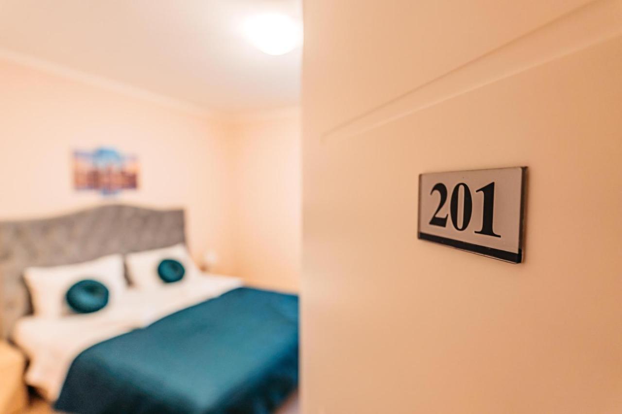 Lotos Depandans Hotell Ni Exteriör bild