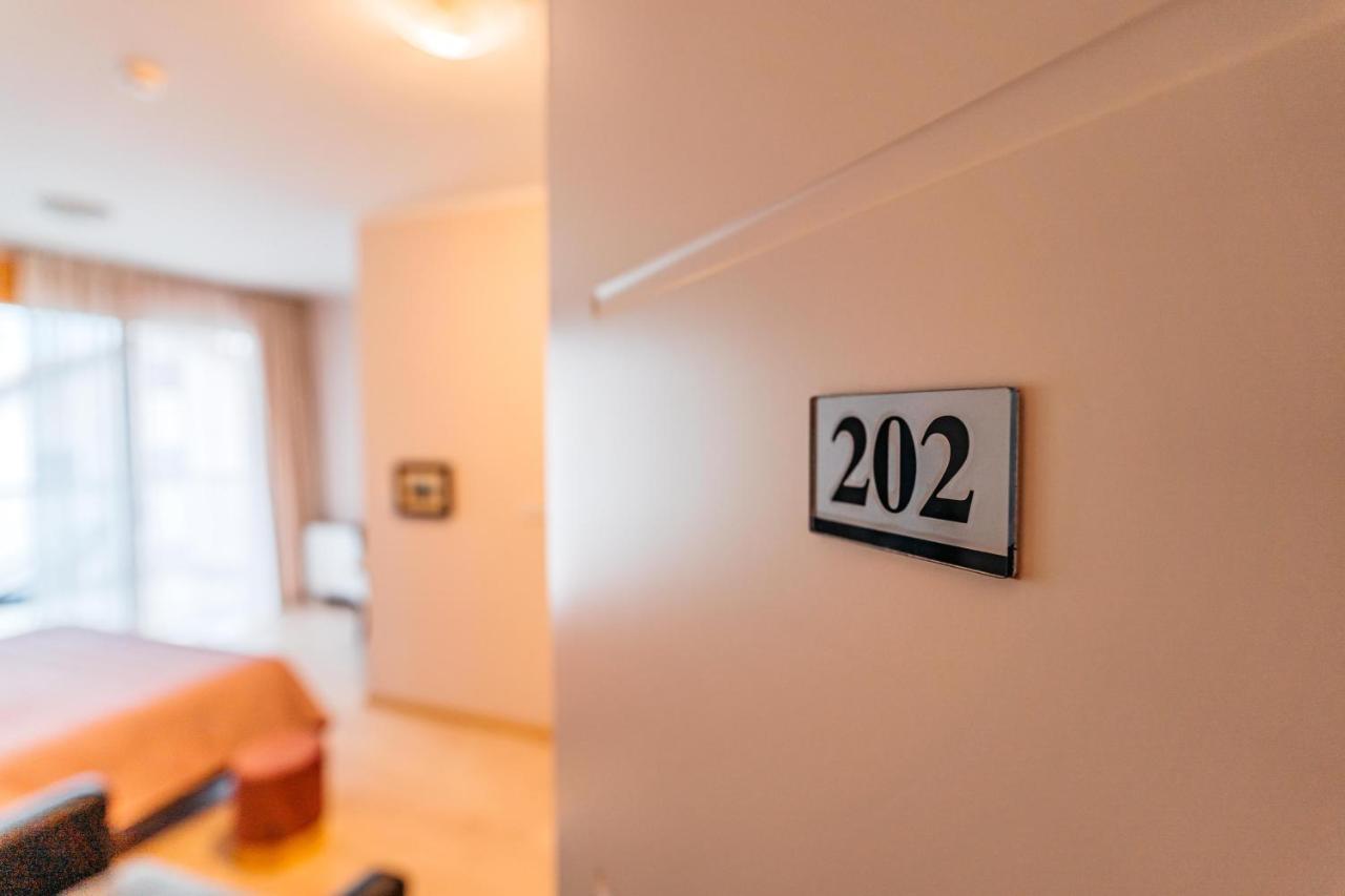 Lotos Depandans Hotell Ni Exteriör bild