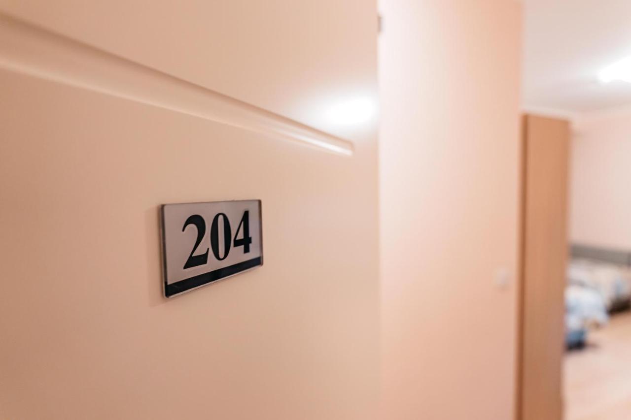 Lotos Depandans Hotell Ni Exteriör bild