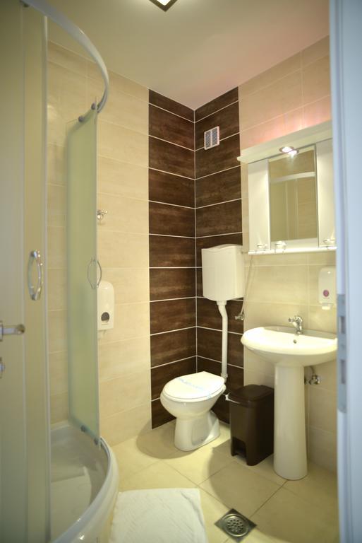 Lotos Depandans Hotell Ni Exteriör bild