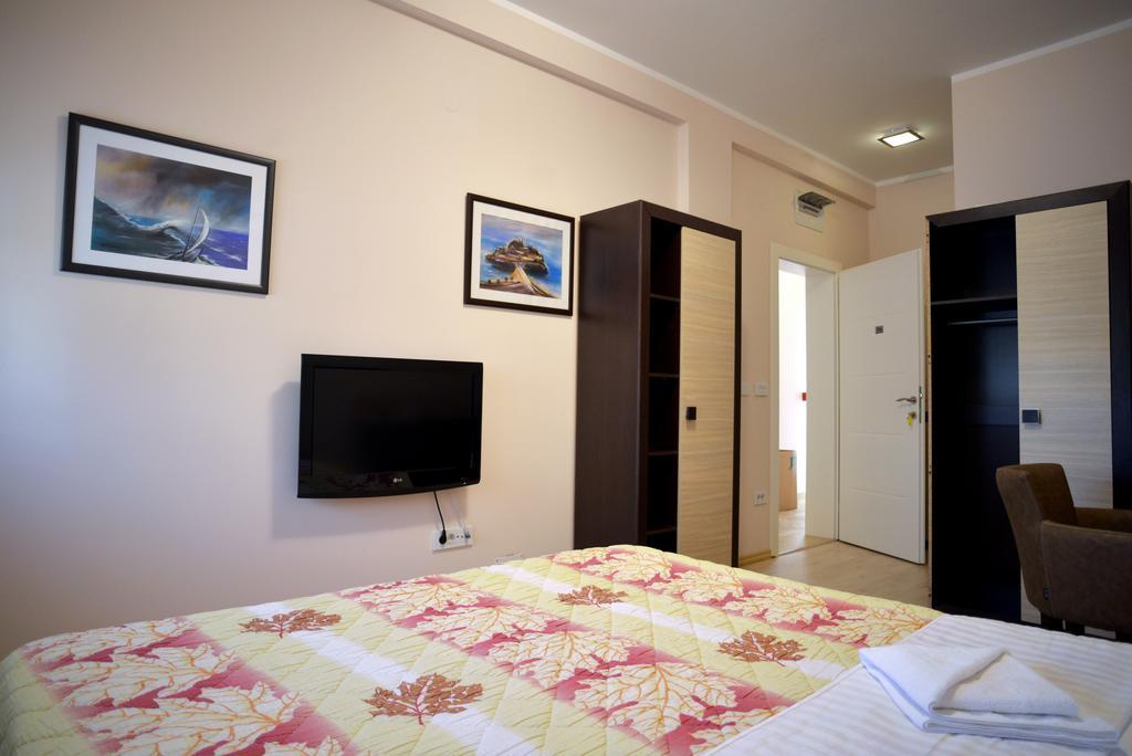 Lotos Depandans Hotell Ni Exteriör bild